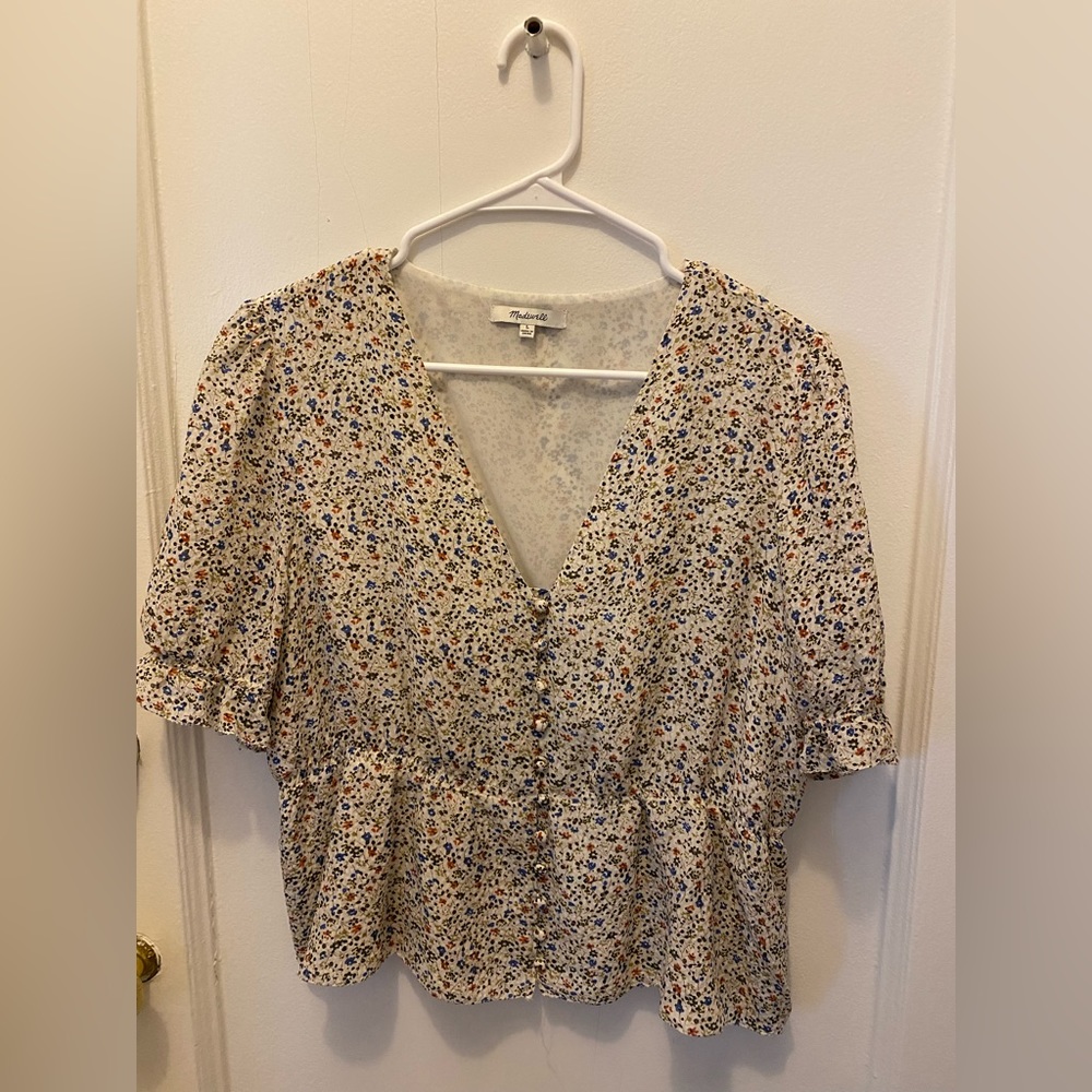 Beautiful floral Madewell blouse. Never worn.